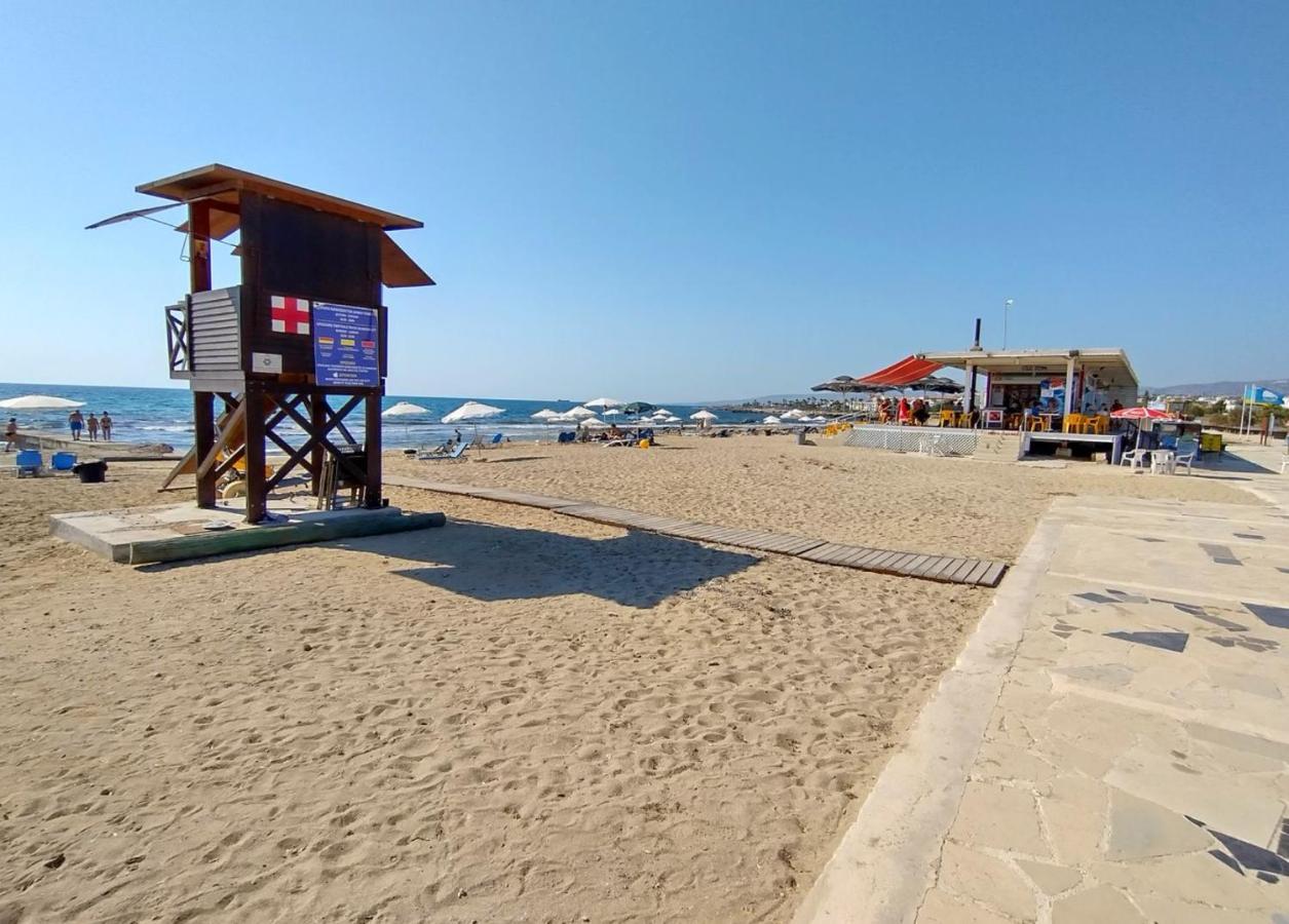 Pafia Sunbeach Modern Apartment Paphos Exterior foto