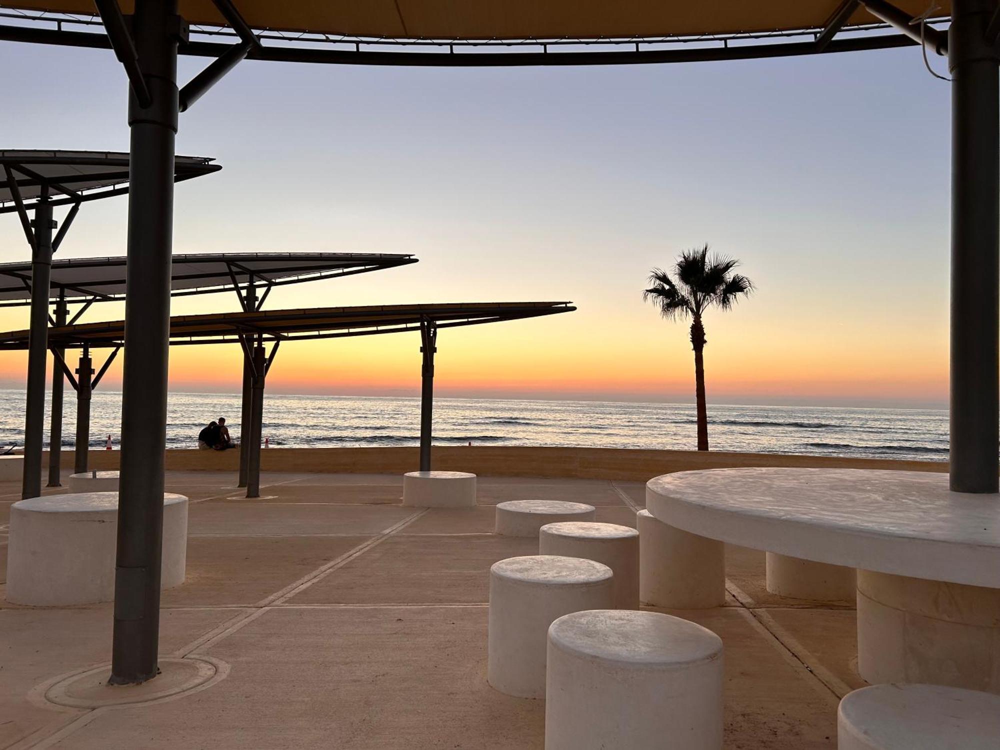 Pafia Sunbeach Modern Apartment Paphos Exterior foto